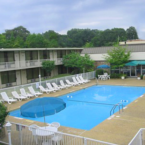 Columbus Inn & Suites - Columbus, MS