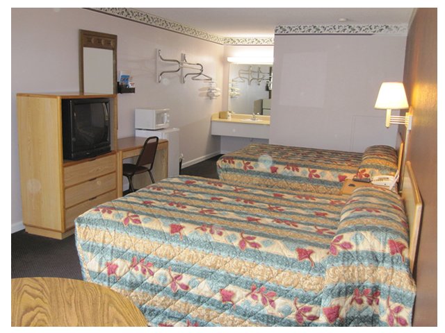 Scottish Inn - Clanton, AL