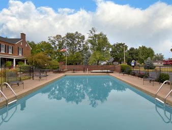 Days Inn - Bardstown, KY