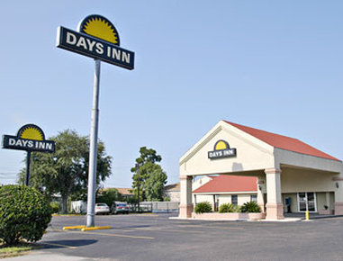 Americas Best Value Inn - Conroe, TX