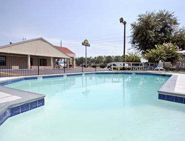 Americas Best Value Inn - Conroe, TX