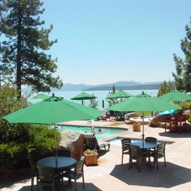 Red Wolf Lakeside Lodge