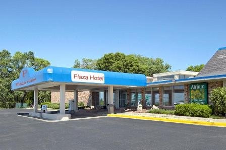 Freeport Plaza Hotel - Freeport, IL