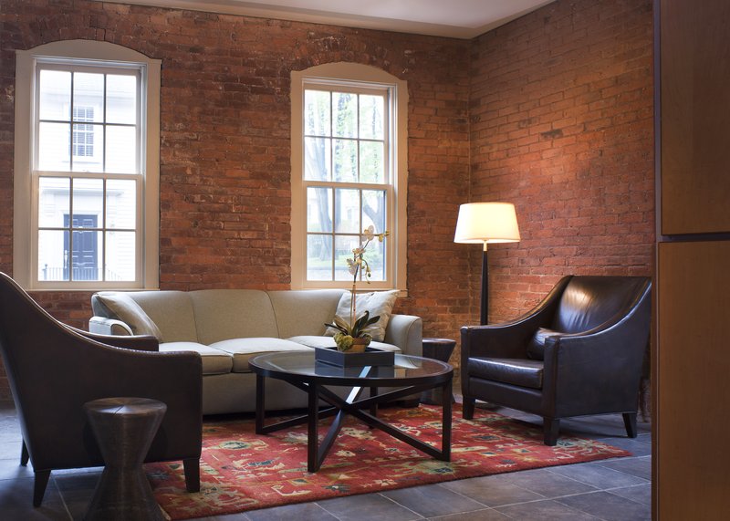 Mill Street Inn - Newport, RI