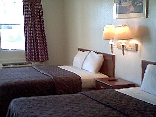 Passport Inn & Suites - Columbus, TX