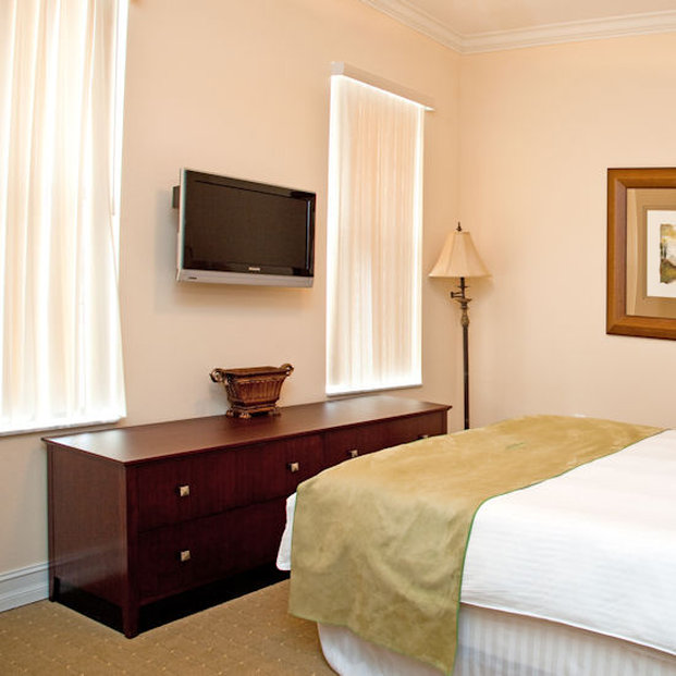 Emerald Greens Golf Resort & Country Club - Tampa, FL