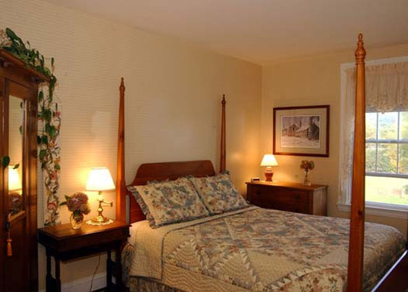 Kendall Tavern Bed & Breakfast - Freeport, ME