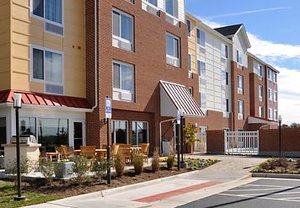Marriott hotels near charles town races and slots