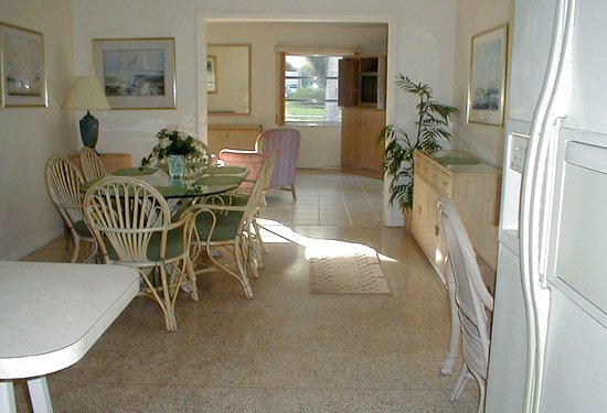 Tropical Resort & Marina - Deland, FL