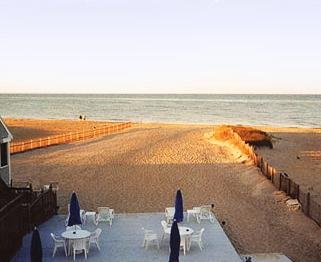 Sandpiper Beach Inn - Harwich Port, MA