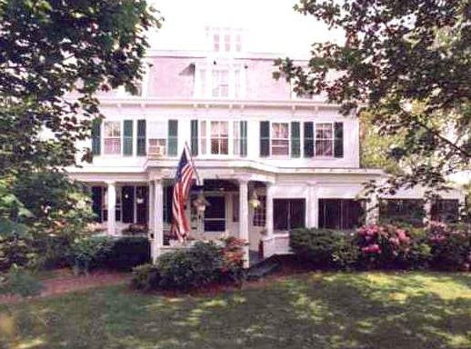 Colonial House Inn - Yarmouth Port, MA