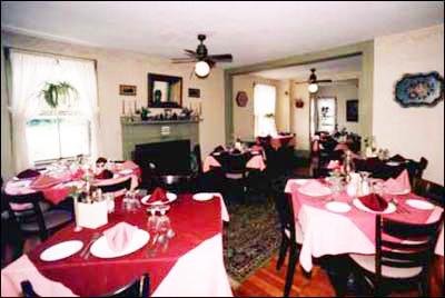 Colonial House Inn - Yarmouth Port, MA
