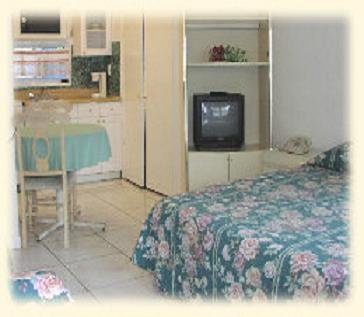 Shores Terrace Efficiency - Pompano Beach, FL