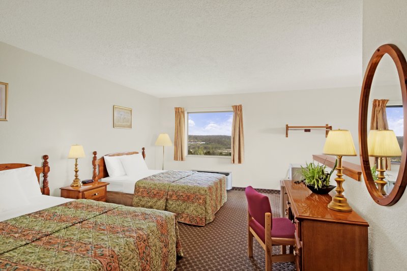 Americas Best Value Inn & Suites - Cabool, MO