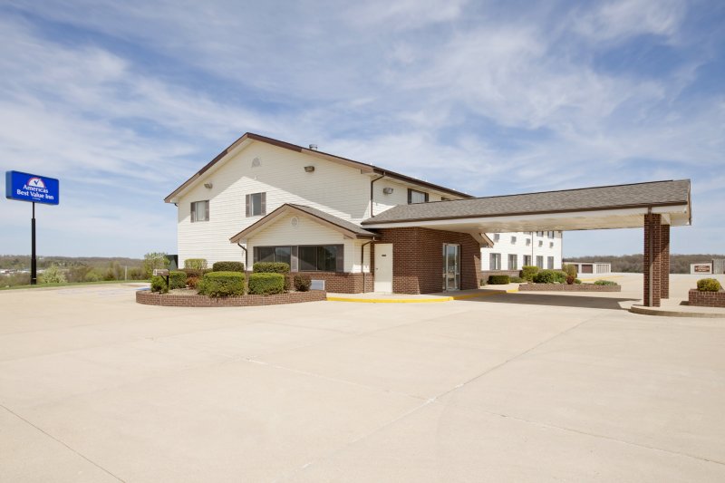 Americas Best Value Inn & Suites - Cabool, MO