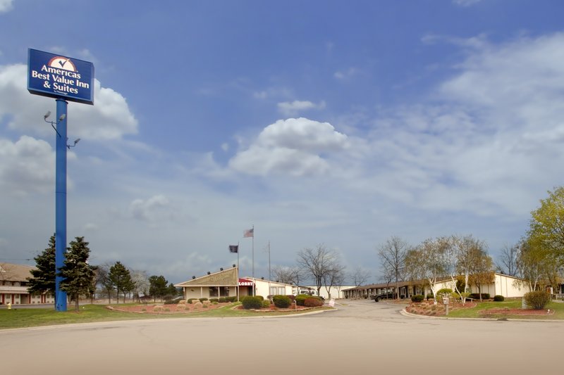 Americas Best Value Inn - Monroe, MI