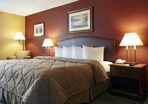 Quality Inn & Suites Boulder Creek - Boulder, CO