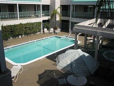 Holiday Inn Express Manhattan Beach (South Bay) - Manhattan Beach, CA