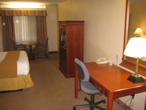 Holiday Inn Express Manhattan Beach (South Bay) - Manhattan Beach, CA