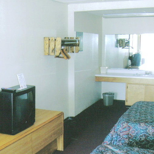 HICKORY HOUSE MOTOR INN - Dexter, MO