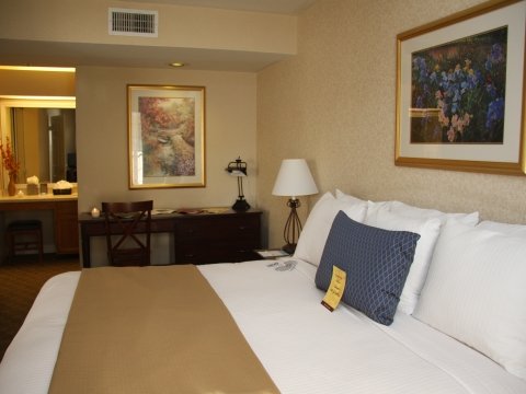 Chase Suite Hotels - Brea, CA
