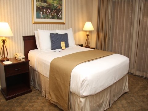 Chase Suite Hotels - Brea, CA