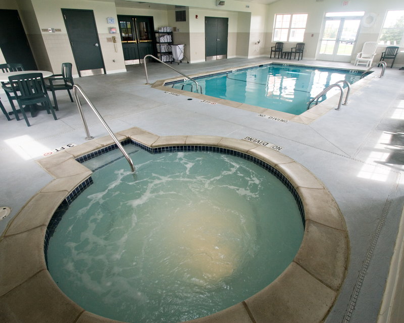 Country Inn & Suites By Radisson Dundee Mi - Dundee, MI