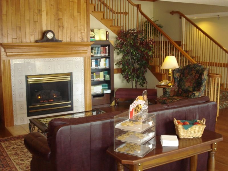 Country Inn & Suites - Shakopee, MN