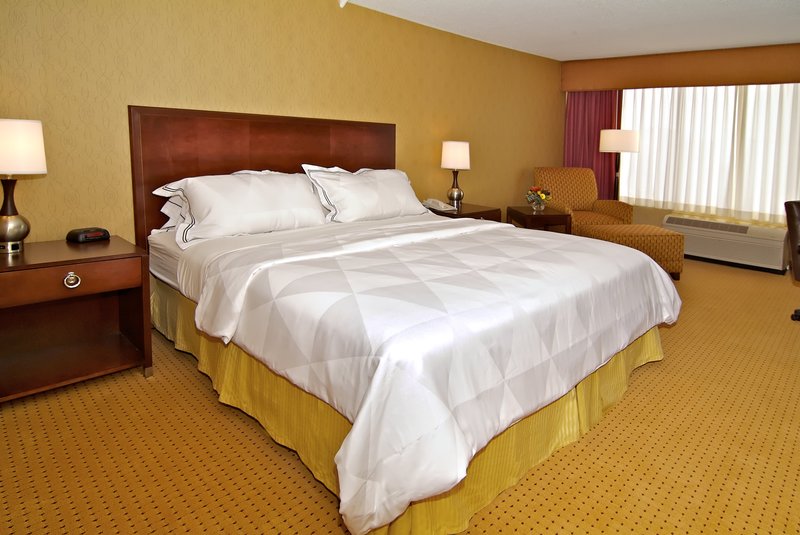Clarion Hotel Riverside - Rochester, NY