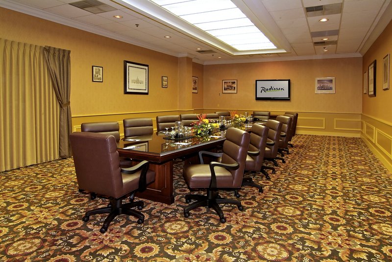 Clarion Hotel Riverside - Rochester, NY