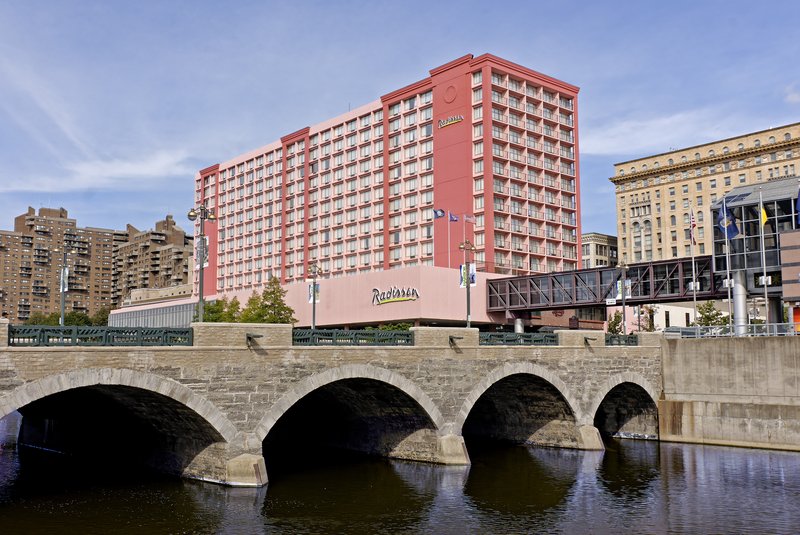 Clarion Hotel Riverside - Rochester, NY