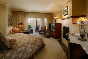 Avila Village Inn - Avila Beach, CA