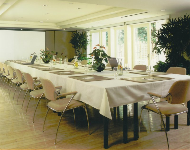 Hotel Amarano Burbank - Burbank, CA