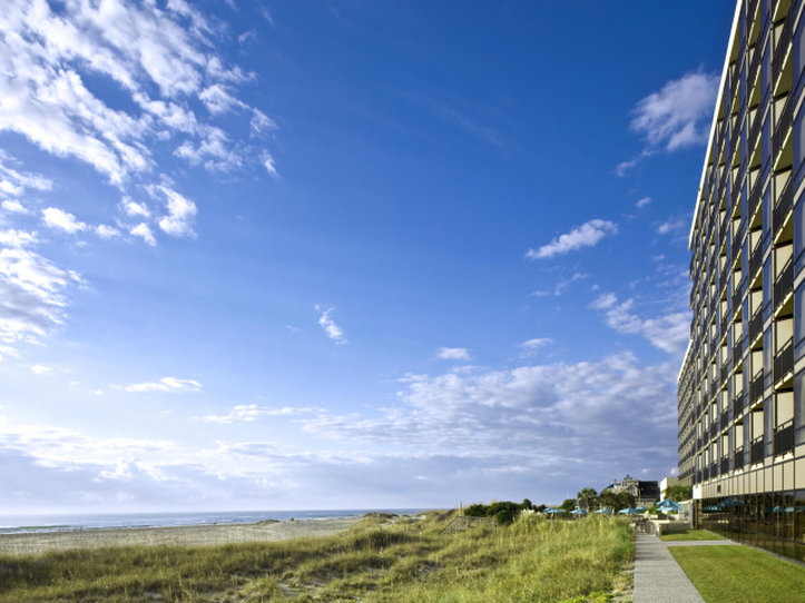 Shell Island Ocean Front Suite - Wrightsville Beach, NC