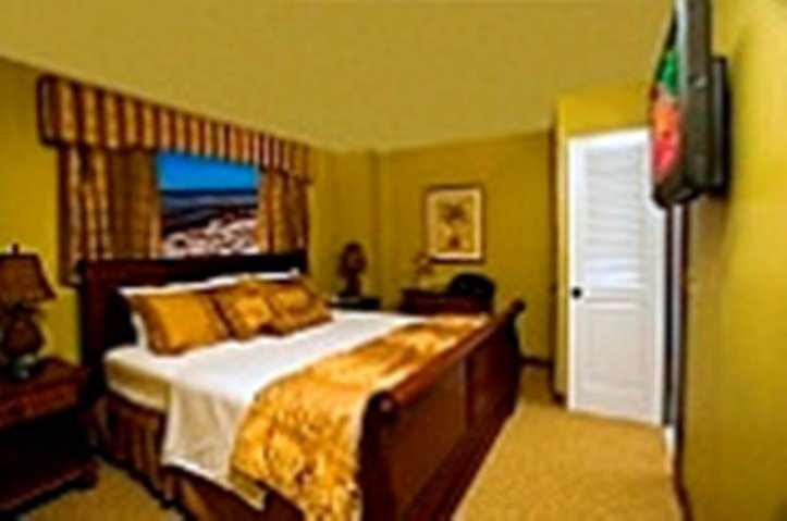 Shell Island Ocean Front Suite - Wrightsville Beach, NC