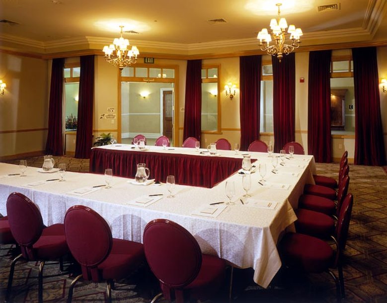 The Carlton Hotel - Atascadero, CA