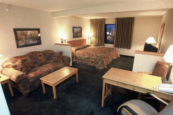 Kelly Inn & Suites - Mitchell, SD