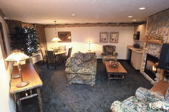 Kelly Inn & Suites - Mitchell, SD