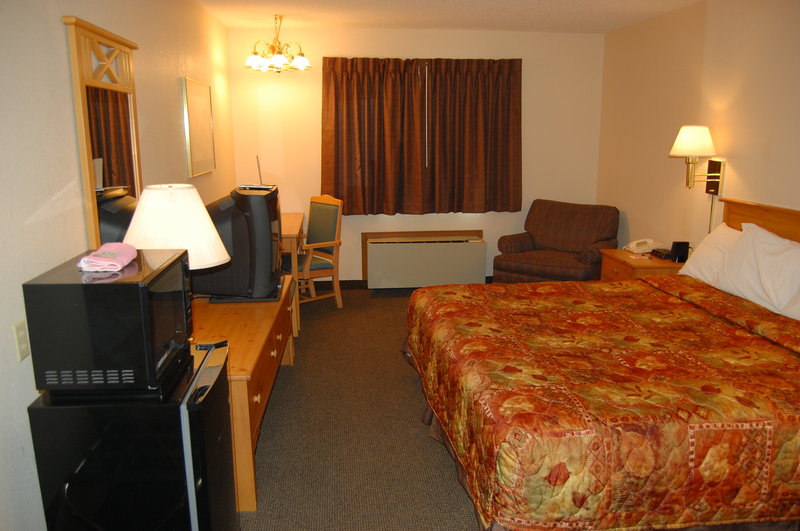 River Lodge - Pierre, SD