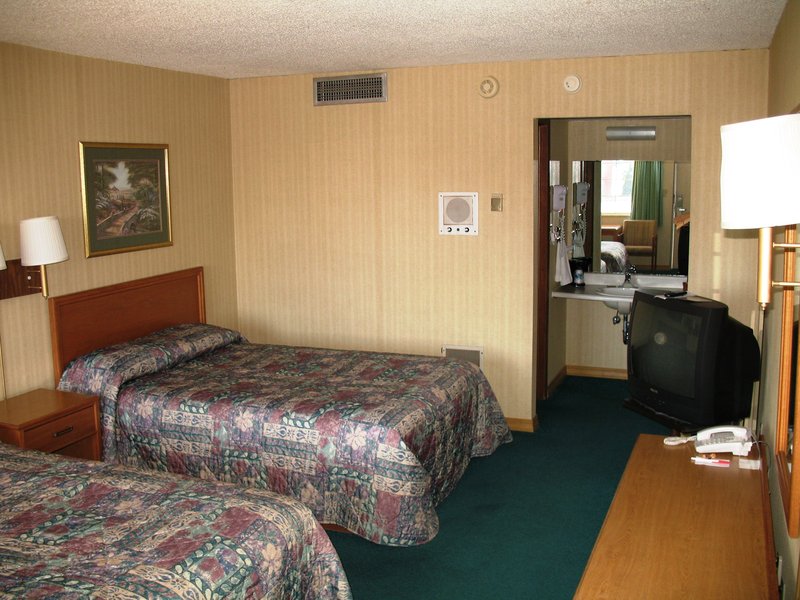 Regency Inn And Suites - West Plains, MO