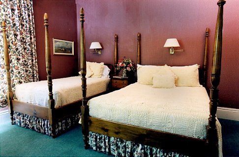 Homestead Inn - New Milford, CT