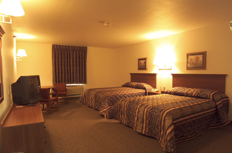 Park View Inn & Suites - West Bend, IA