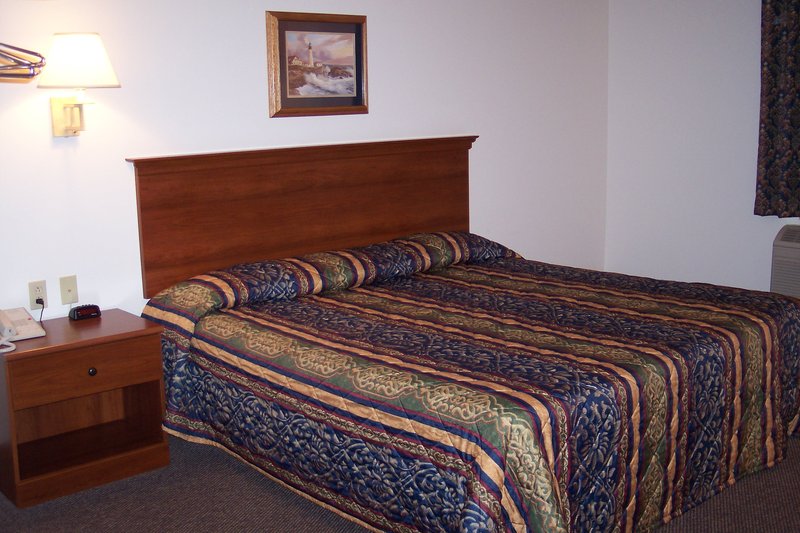 Park View Inn & Suites - West Bend, IA