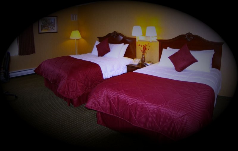 Oak Tree Inn & Penny's Diner - Dunsmuir, CA