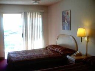 Sanatra Inn - Sunset Beach, CA