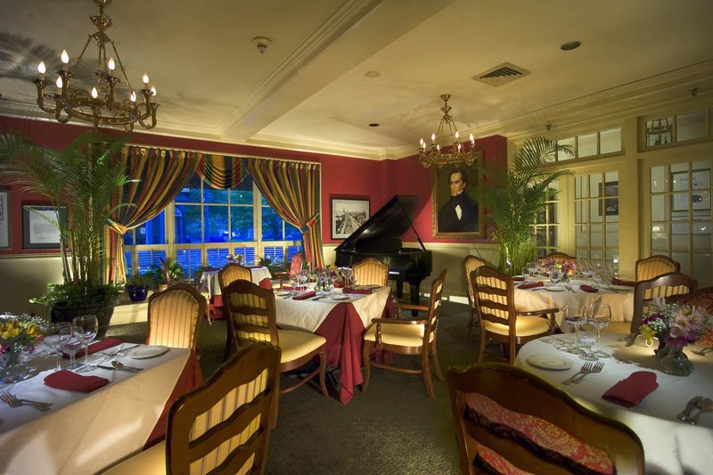 Tavern At The Hawthorne Hotel - Salem, MA