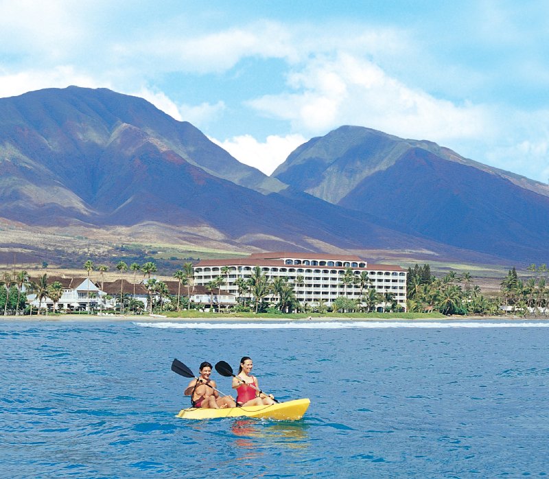 Lahaina Shores Beach Resort