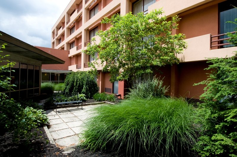 University Plaza Hotel & Conference Center