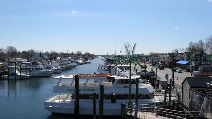 Freeport Motor Inn & Boatel - Freeport, NY