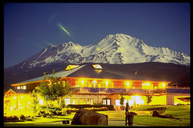 Highland House Restaurant - Mount Shasta, CA